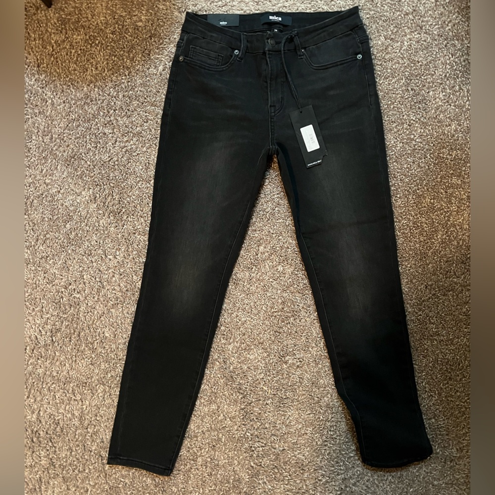 Mica Black Skinny Jeans Size 29